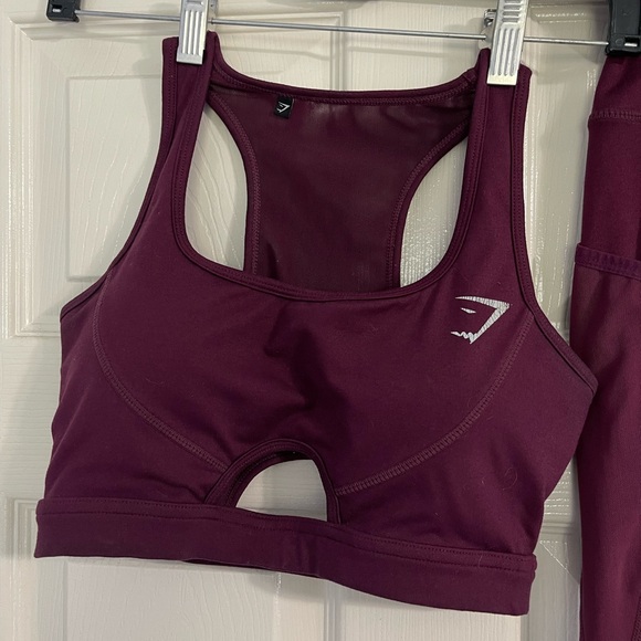 Gym Shark Set - Legging & Sports Bra - Picture 3 of 8